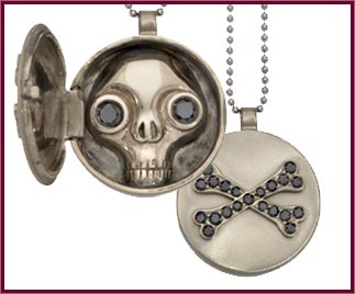 Jauana Peekaboo Skull Ring and Pendant