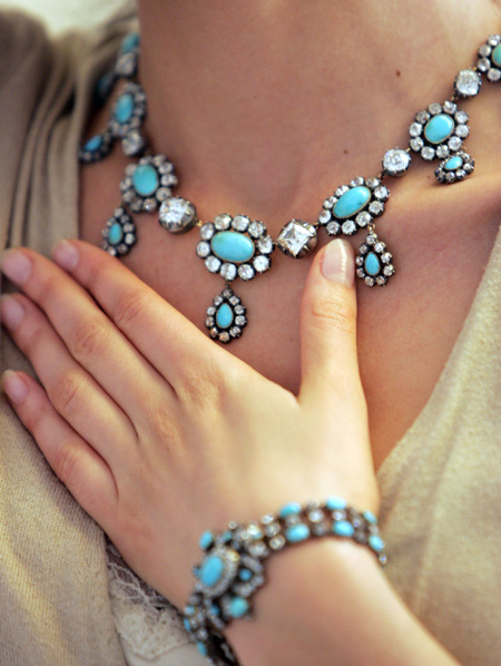 turquoise stones necklace 