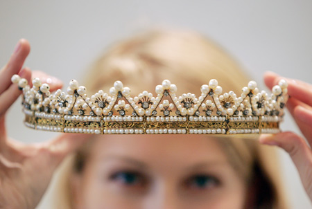 yellow gold and natural pearls' first tiara