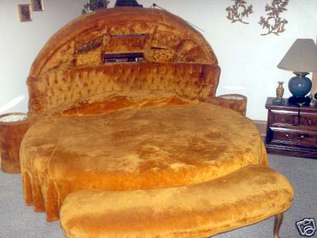 Elvisâ€™s Hamburger Bed