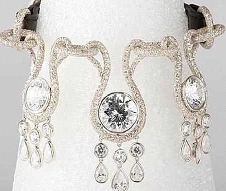 World’s Most Expensive Dog Collar: $1.8 mn