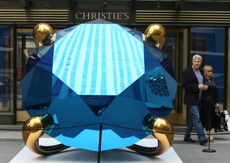 Jeff Koonsâ€™s blue diamond sculpture