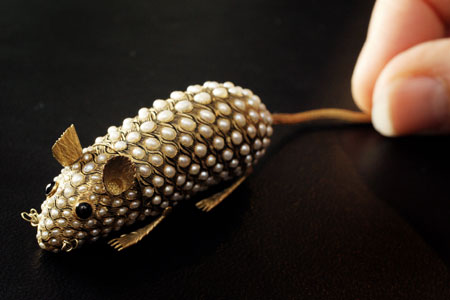 Bejeweled 18-Carat Gold Mouse Expected to Fetch $100,000 Plus