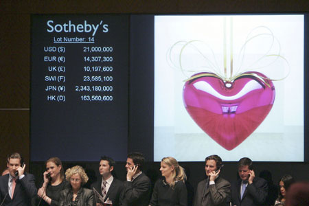 Living Artist Sets Auction Record: Jeff Koons’ ‘Hanging Heart’ Sold for $23.6 mn