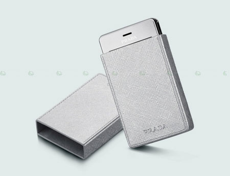 KE850: LG Prada Silver Phone Shines in Europe