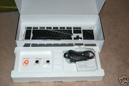 Optimus Maximus Keyboard by Art Lebedev Reaches eBay