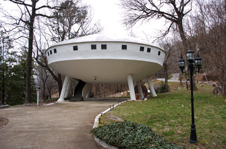 Flying Saucer: Chattanooga Landmark ‘Space House’ Sells For $135,000