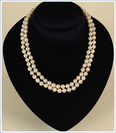 pearl necklace