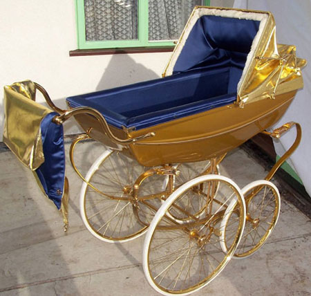 Baby Bling: Â£6,000 Gold-Plated Pram Engages Your Young Ones
