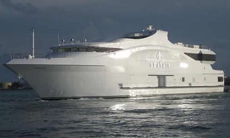 Luxe Mega Yacht