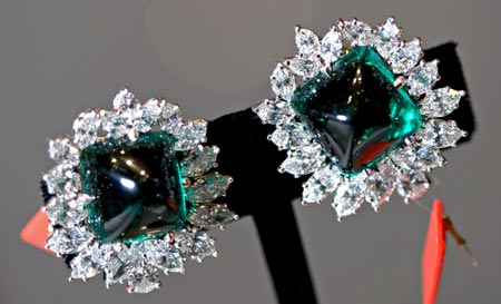 sugarloaf cobachon emerald ear clips