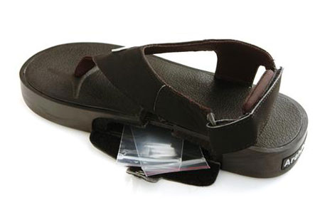 Are your shoes ringing, or is it just your feet barking? ArchPortTM Shoes , Matt Potts, Wallet, Creditcard-holder, Cellphone, GPS, ArchPort Shoes, Maxwell Smart, Phones, Fashion, shoes, sandals, Designer