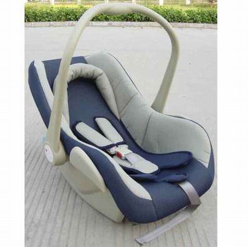 Two-in-One: Car Seat Cum Baby Stroller