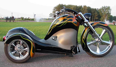 Cosmo Trike: Ready to Ride Over Three-Wheeled Hot Rod Motorcycle?