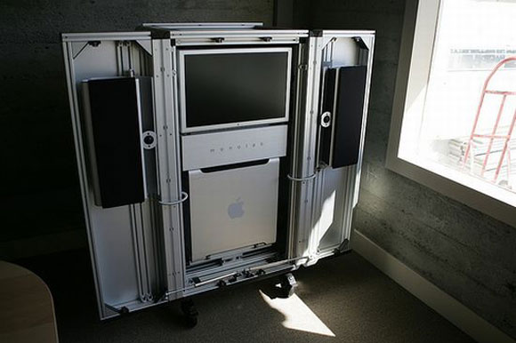 Monolab Design Trunk is the First Ever 4TB iPod, Smile Nerds!