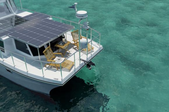 DSe Hybrid Yacht: Green Luxury on Tranquil Blue Waves!