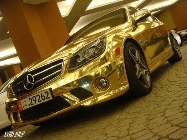 mercedes_c63_gold