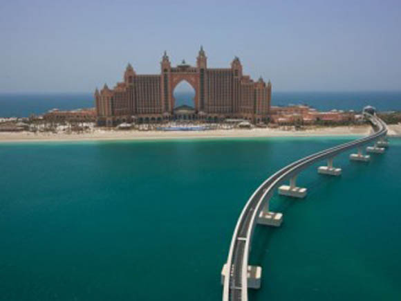atlantis hotel dubai Dubai's Hotel Atlantis: Dive into the Sea of Opulence