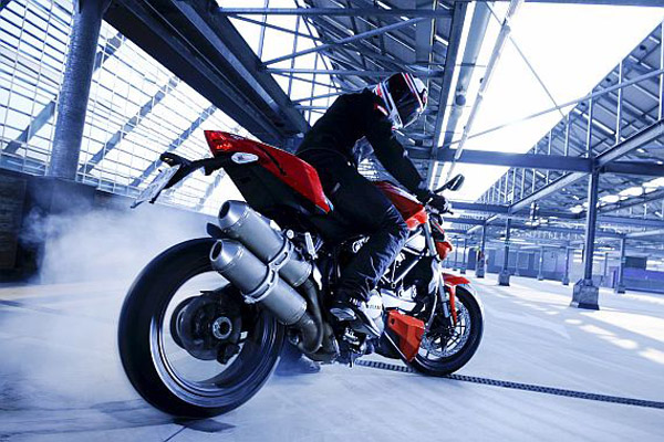 ducati-streetfighter1