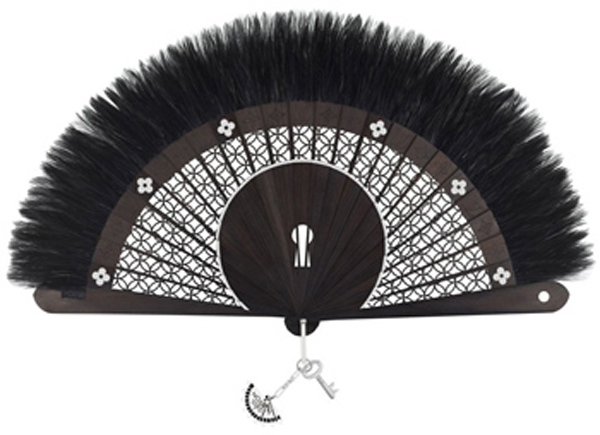 louis-vuitton-handfan