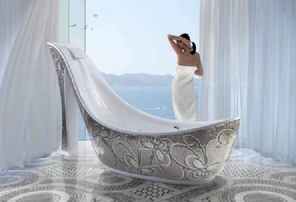 sicis-shoe-bathtub-main2