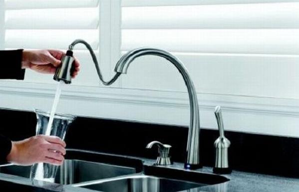 delta-pilar-faucet-1