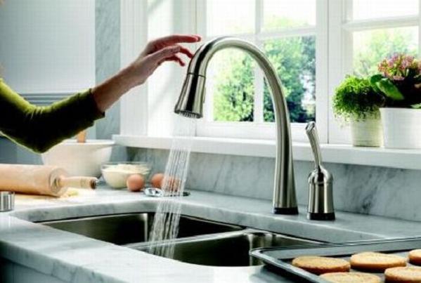 delta-pilar-faucet-2