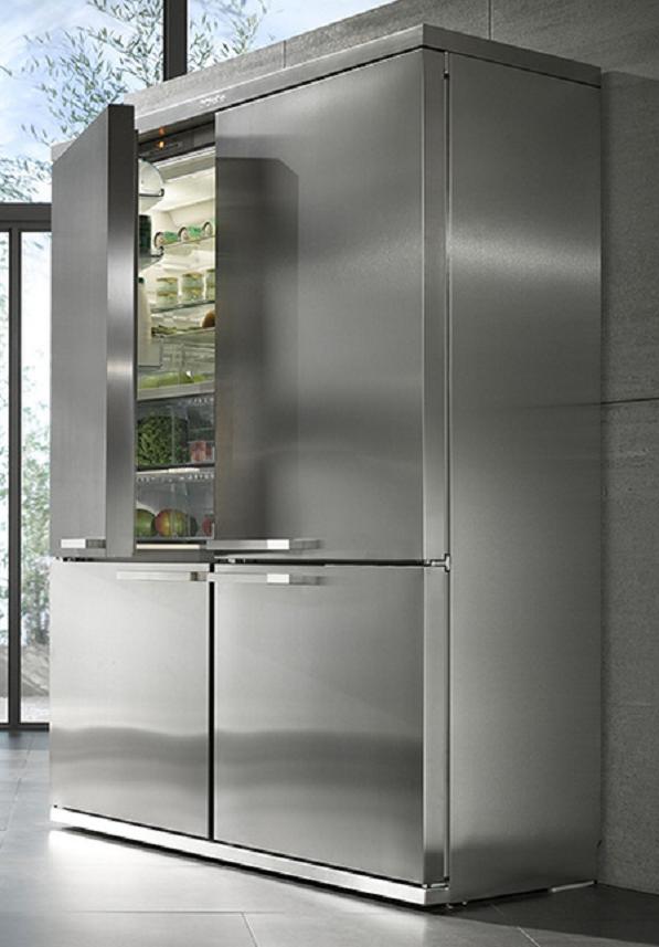 Extra large refrigerator on sale freezer for home