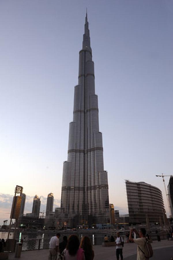 dubai tower. Burj Dubai tower looks.