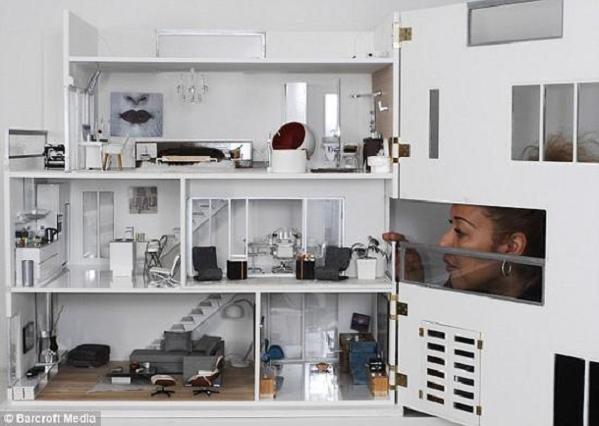 Modern Doll Houses