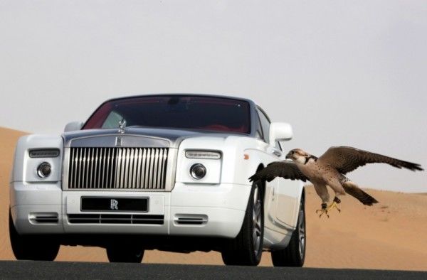 aburolls1 600x3941 Rolls Royce Rolls Out Two New Models For Its Clients At
