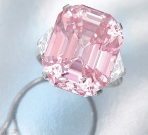 2478fcinpinkdia Fancy Intense Pink Diamond to be Auctioned at Sothebys Geneva