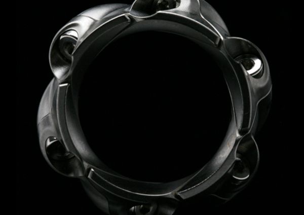 revolverring01 Revolver From Rogue DNZ, The Ultimate Piece of Jewelry