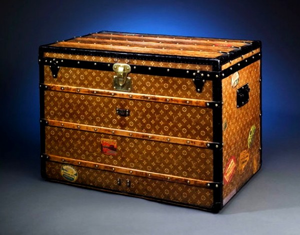 An Uptown Dandy: The Louis Vuitton Steamer Trunk