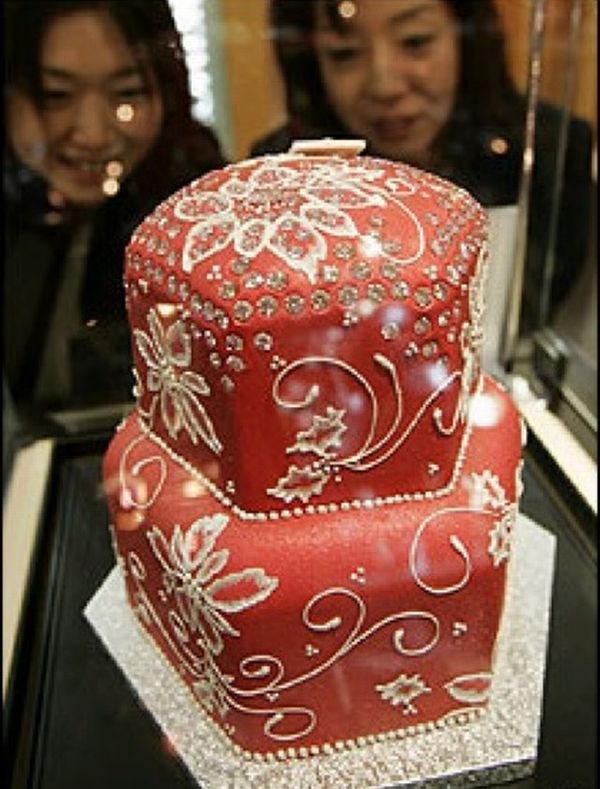 most expensive wedding cake 2010 Elite Round Up: 70 Worldâ€™s Most Expensive Offerings from Luxury Brands