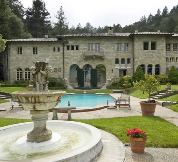 Pool Area of Villa Lauriston