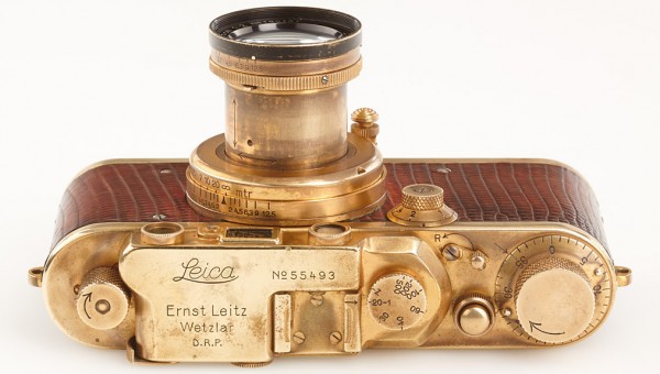 gold-plated-luxus leica camera 