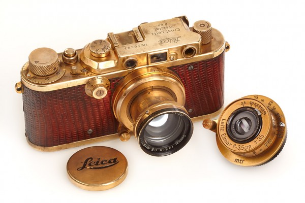 gold-plated-luxus leica camera