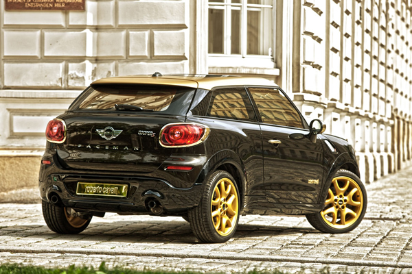 mini-paceman-roberto-cavalli 